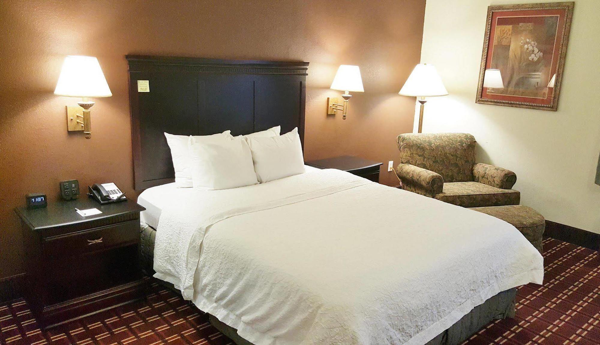 Hampton Inn Kansas City Blue Springs Kültér fotó