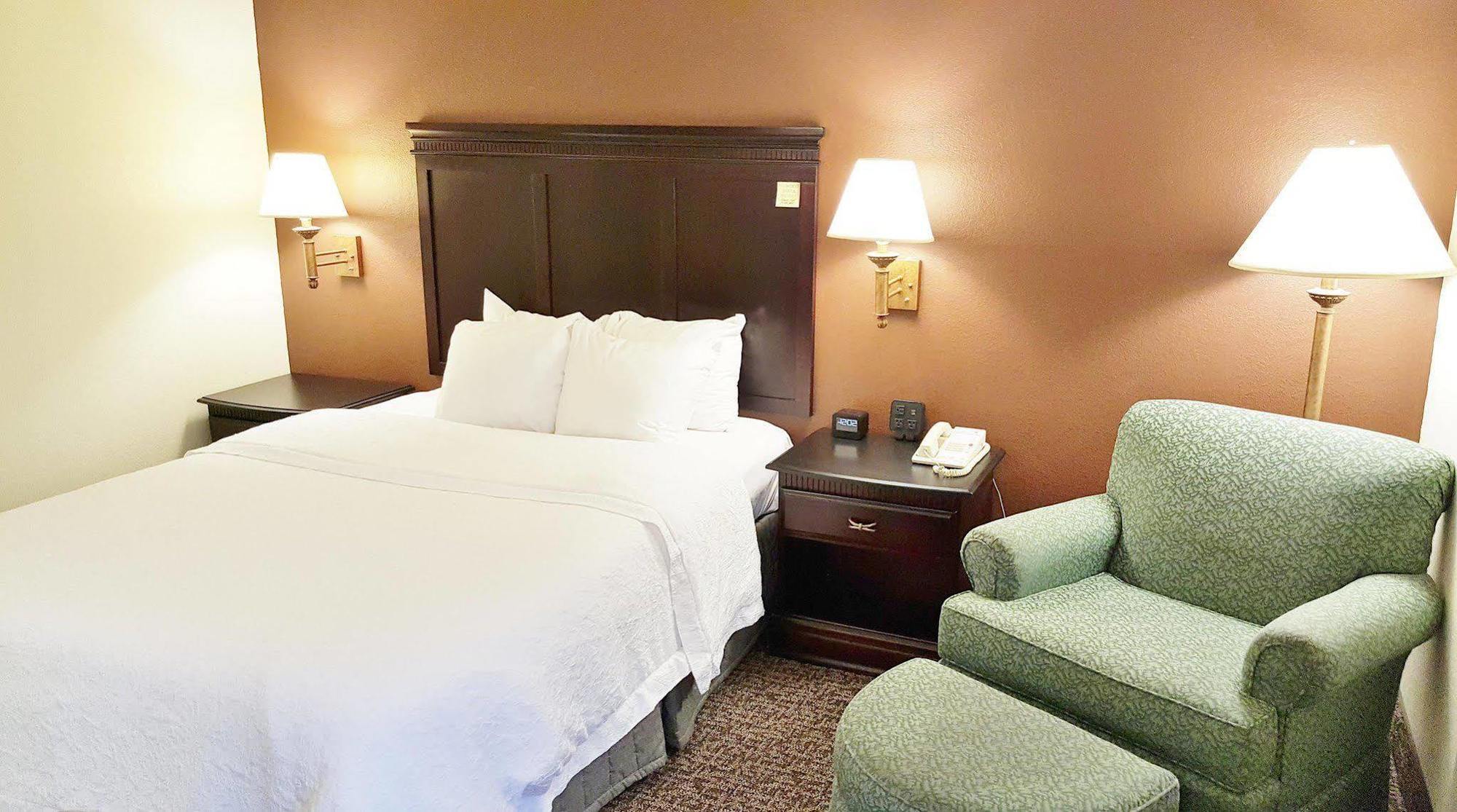 Hampton Inn Kansas City Blue Springs Kültér fotó