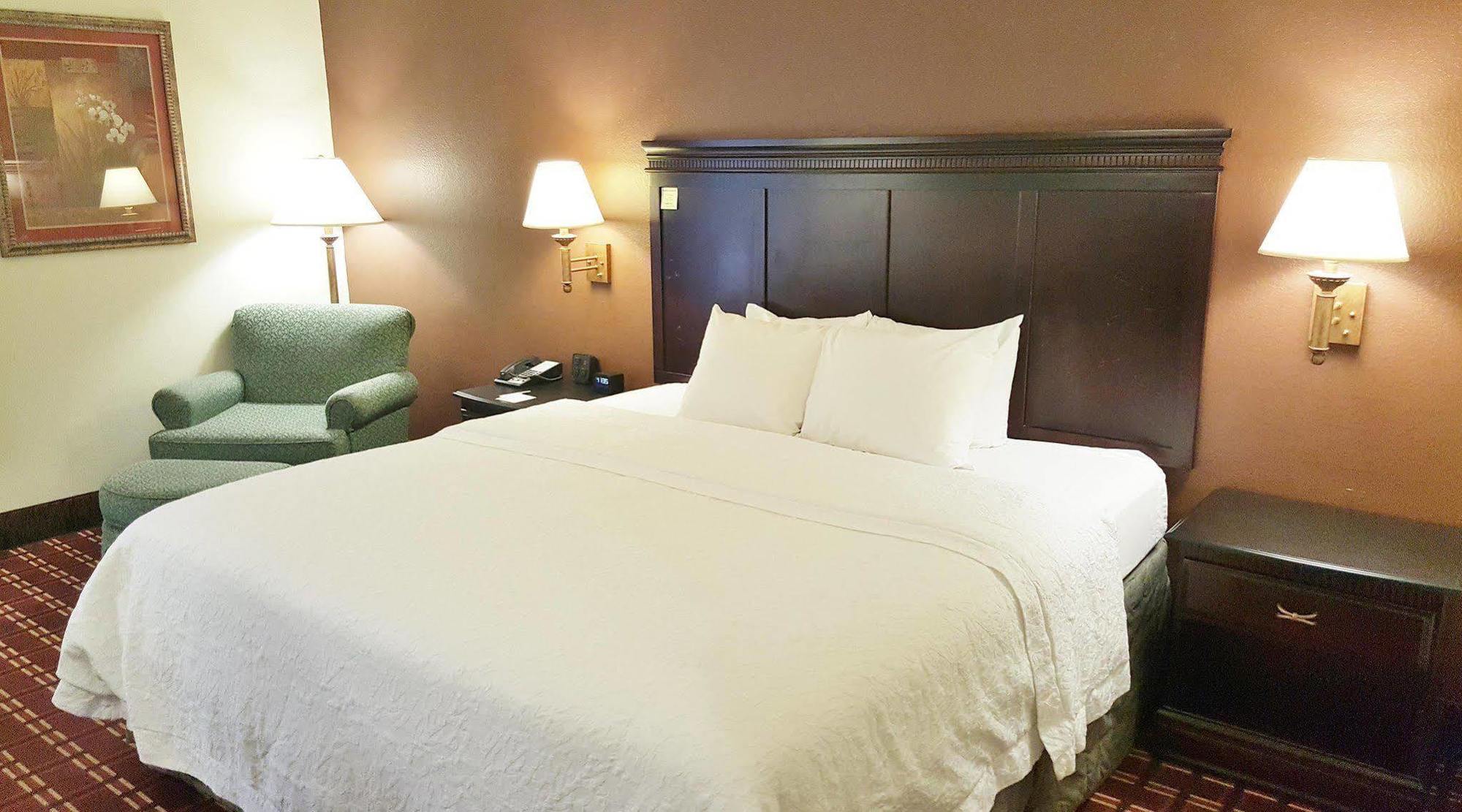 Hampton Inn Kansas City Blue Springs Kültér fotó